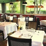Santoli Hotel 3*