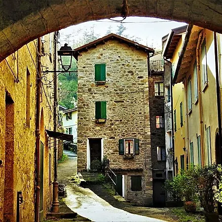 Santoli 3*