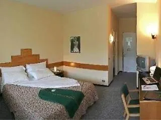 Santoli Hotell 3*