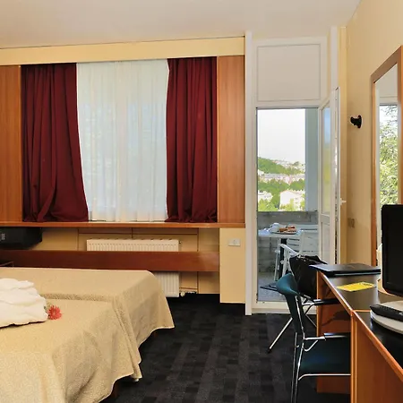 Santoli Hotell